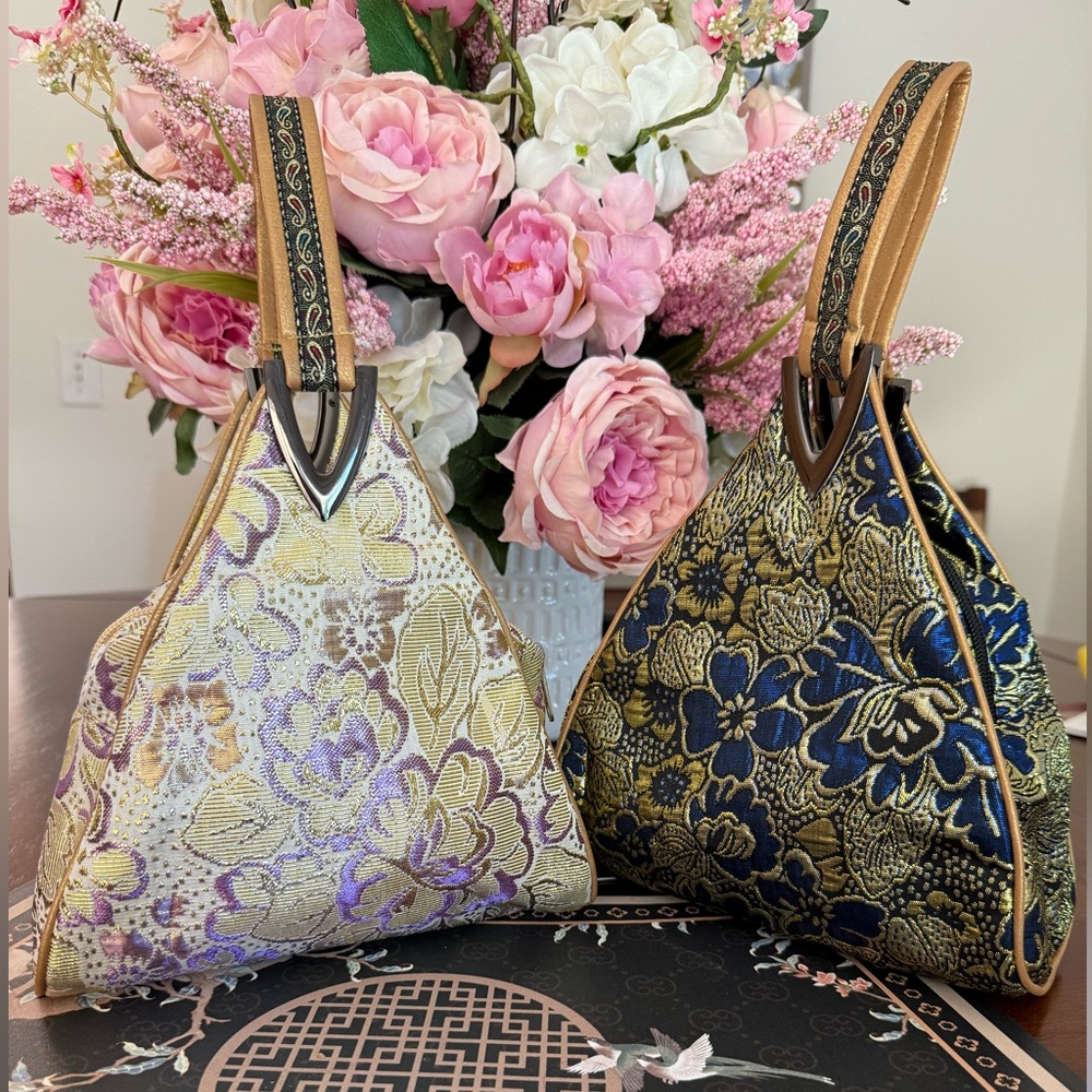 NEW Vintage Triangle Masquerade Handbag Historical Princess Party Handbag